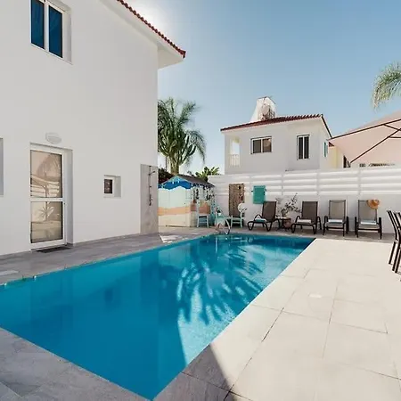 Lemon Tree Villa *