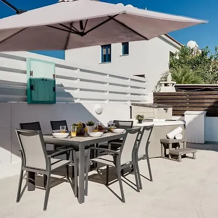 Lemon Tree * Paralimni