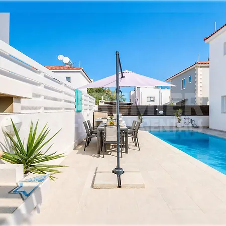 Lemon Tree Villa *